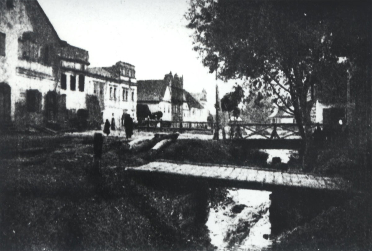EU: Kazimierz Dolny. Street fragment (1908), Kazimierz Dolny, Poland, 1908