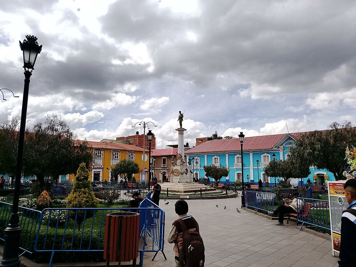 Parque Manuel Pino en Puno, Puno, Peru, 2025
