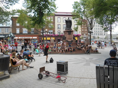 Place de l Hotel-de-Ville - 01, Quebec City, 2014