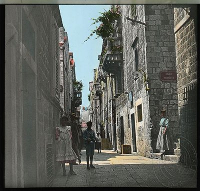 EU: Dubrovnik: narrow old town lane (1900), Dubrovnik, 1900