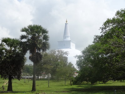Ruwanwelisaya Stupa 01, Anuradhapura — photos through time