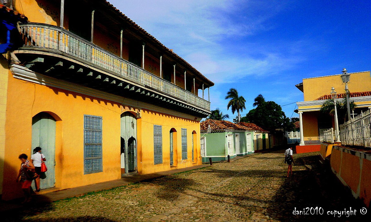 Lateral de una calle de Plaza Mayor, Trinidad, Cuba, 2011