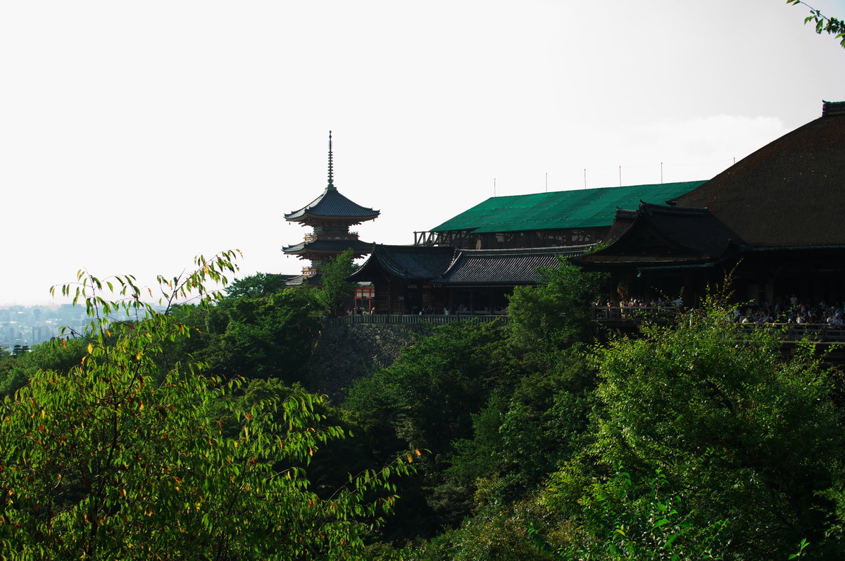 Kiyomizutera(sanjyutou), Kyoto, Japan, 2011