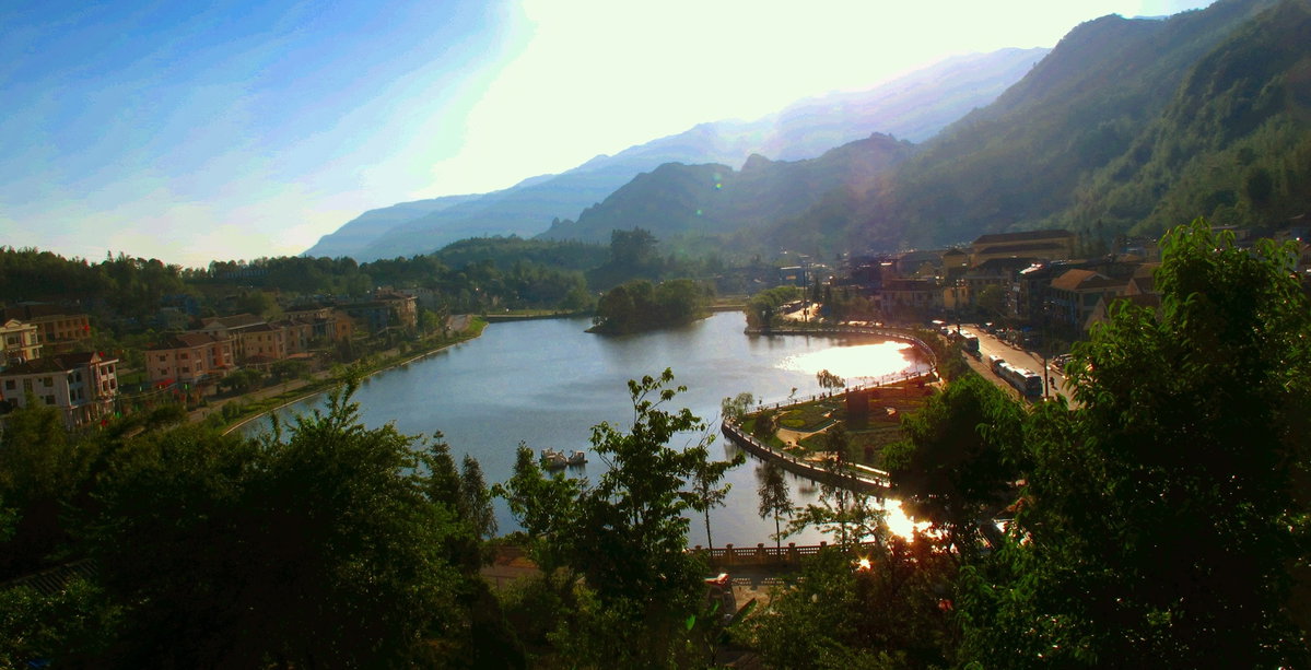 Sapa thi tran, tinh Lao cai , hanoi , Viet nam, Sa Pa, Vietnam, 2012