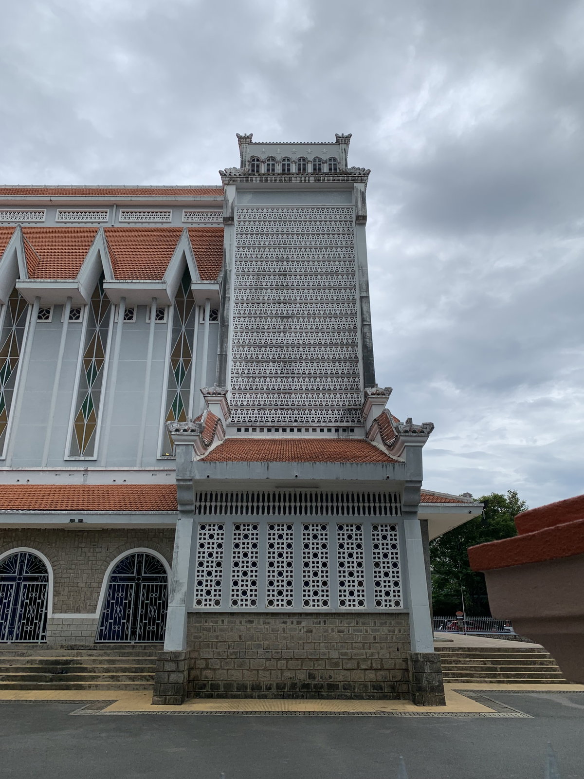 Huế 2024 - Church of the Saviour (Nhà thờ Dòng Chúa Cứu Thế, Huế), Hue, Vietnam, 2024