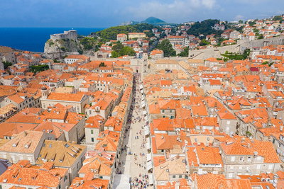 Einkaufsstraße Stradun in der Altstadt von Dubrovnik, Kroatien, Dubrovnik, 2019
