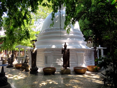 Буддизм (Gangaramaya Temple), Colombo, 2013