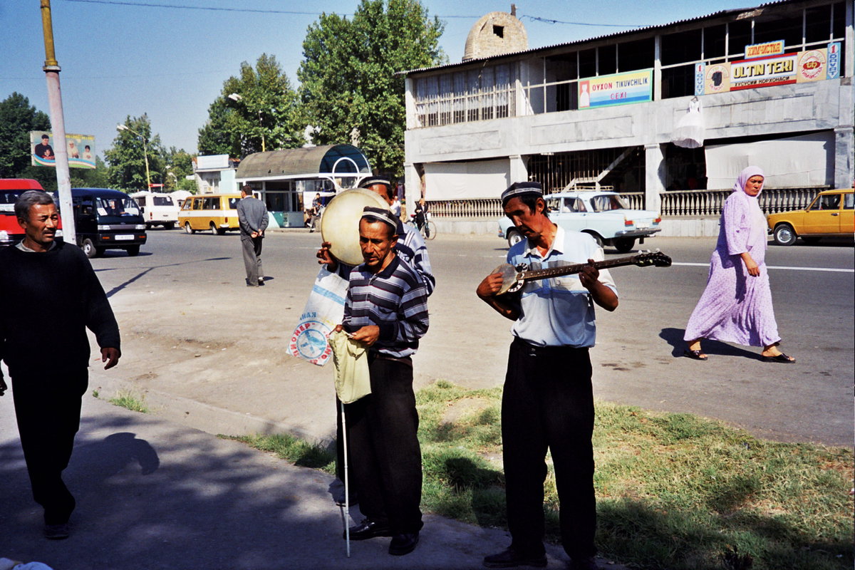 Burkhaneddin Margilani Kuchasi Street, Margilan (496132), Kokand, Uzbekistan, 2004