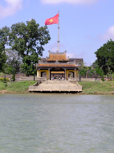 RiviereParfums 04, Hue, 2005
