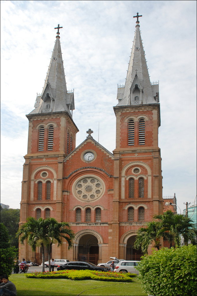 La cathédrale Notre-Dame (Hô Chi Minh Ville), Ho Chi Minh City, Vietnam, 2011