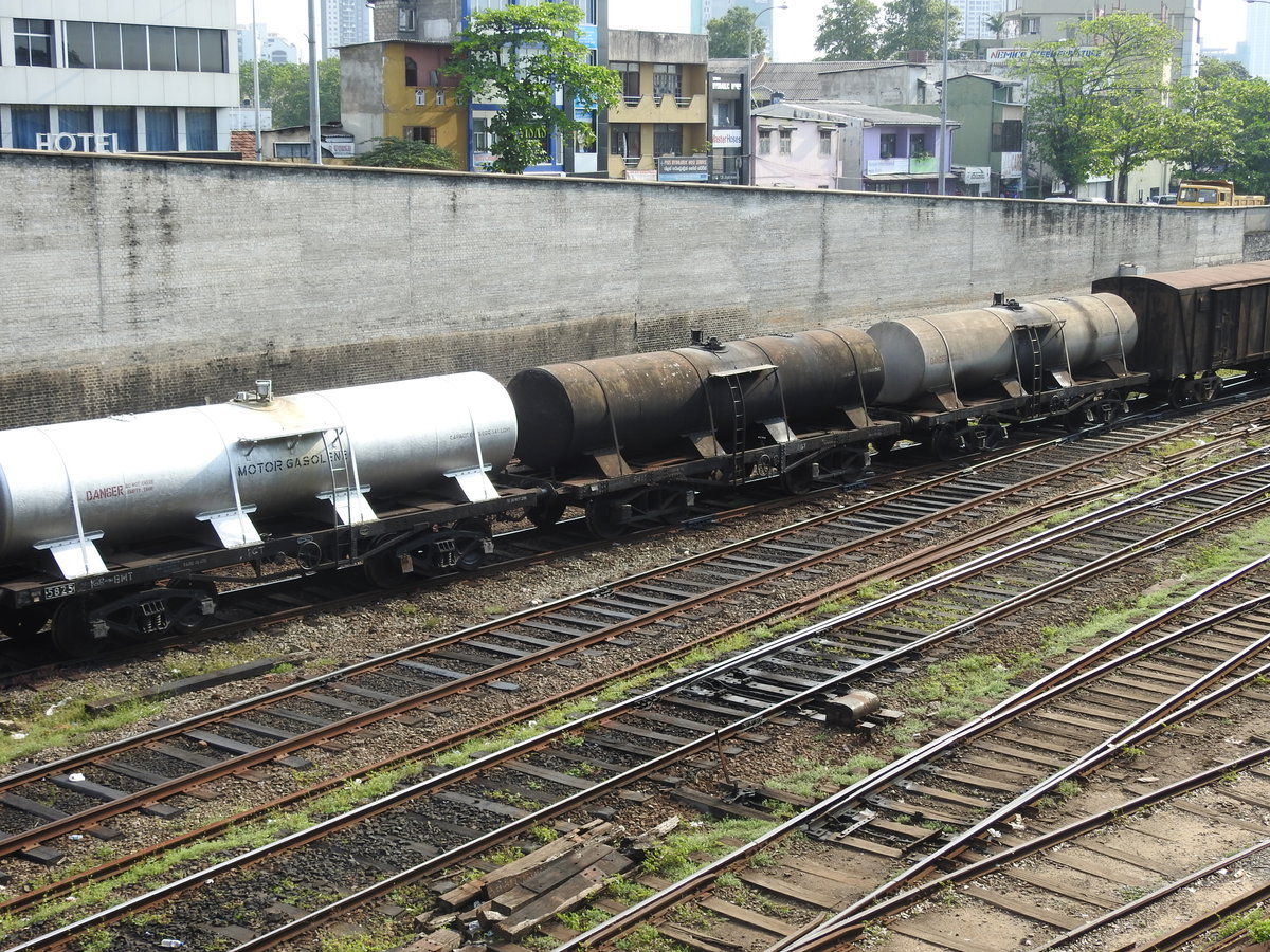 UG-LK Photowalk - Colombo Railways, Colombo, Sri Lanka, 2017