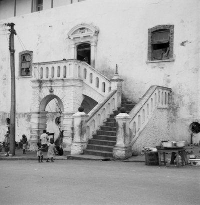 EU: Cape Coast Castle, buitentrap (1966), Cape Coast, 1966