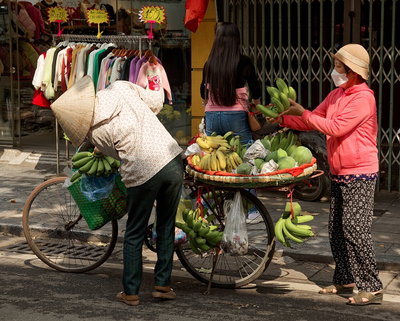 Street fruit seller in the Old Town district of Hanoi, 1330, Hanoi, 2024