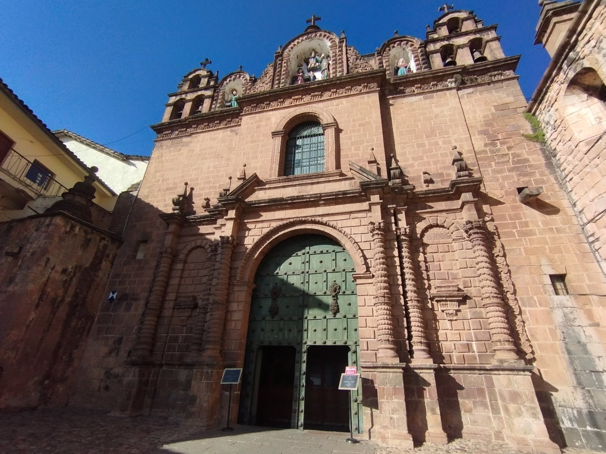 Templo de la Sagrada Familia, Plaza de Armas Cusco 01, Cusco, Peru, 2023