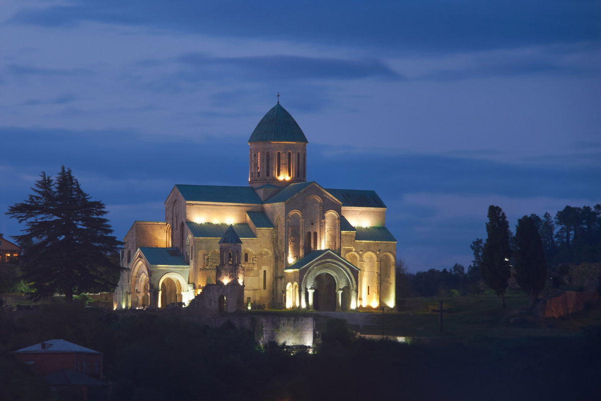 ქუთაისი, ბაგრატის ტაძარი Kutaissi, Bagrati-Kathedrale (1003), Kutaisi, Georgia, 2019