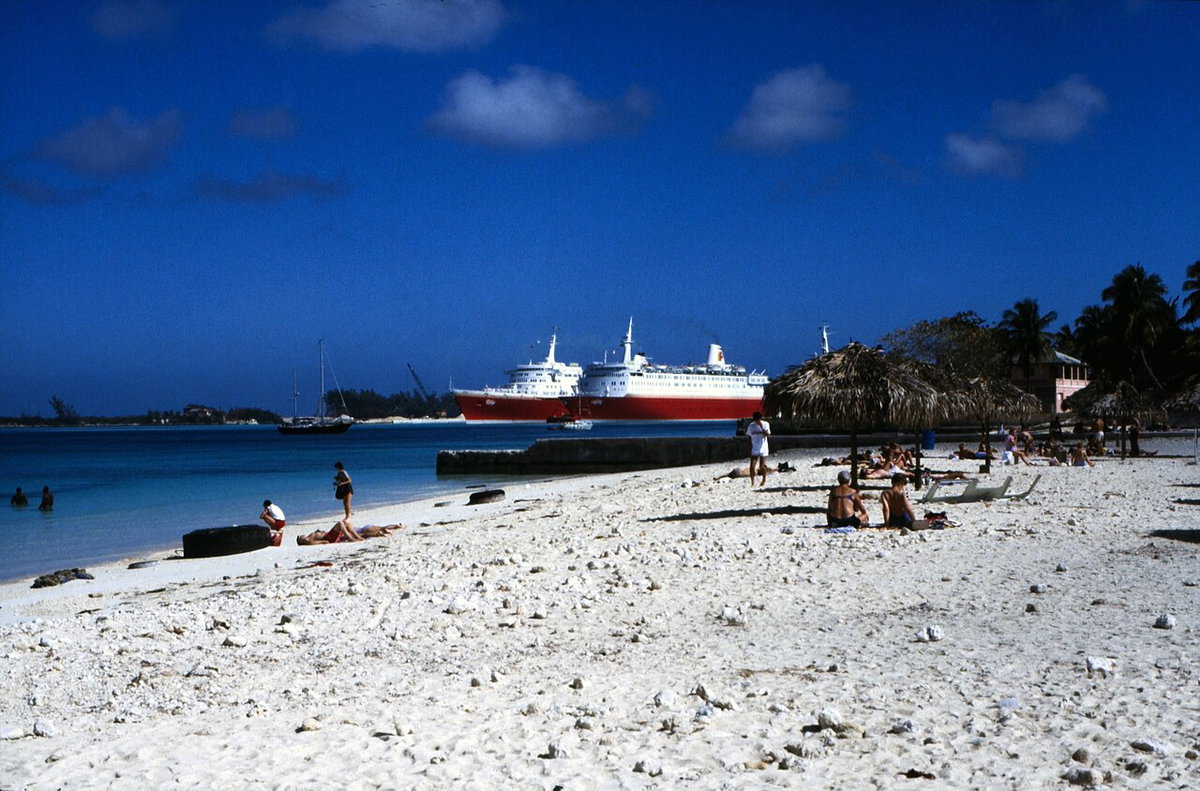 Bahamas 1988 (158) New Providence Nassau, Nassau, Bahamas, 1988