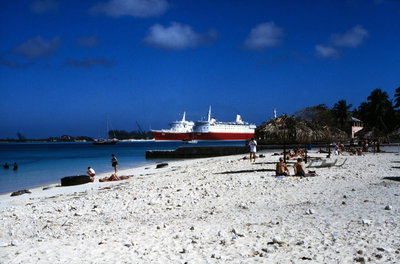 Bahamas 1988 (158) New Providence Nassau, Nassau — photos through time