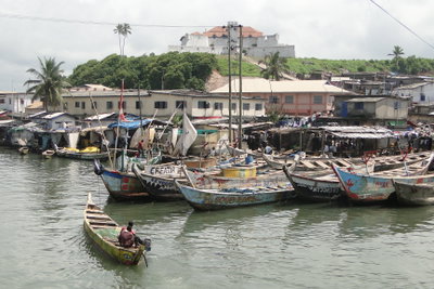 Perogues in Harbour with Fort St. Jago at Rear - Elmina - Ghana, Elmina, 2010
