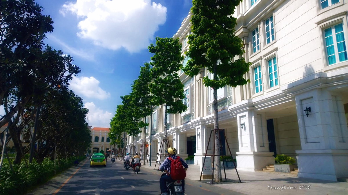 Duong Nguyen Hue.quan 1.tpHcmvn, Ho Chi Minh City, Vietnam, 2015