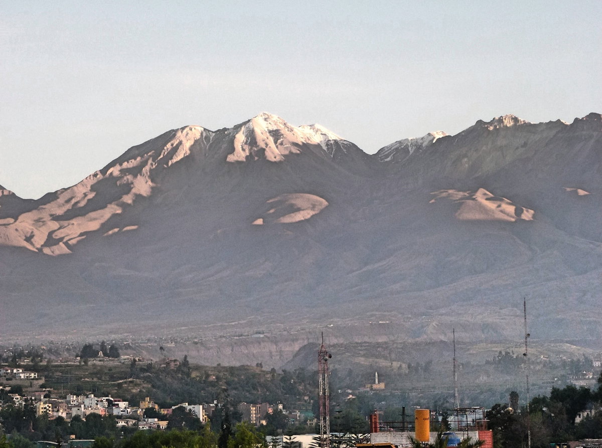 Volcán Misti desde Arequipa, Perú, Arequipa, Peru, 2011