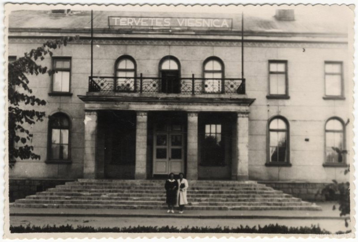 EU: Cēsis. Tērvetes viesnīca (1956), Cēsis, Latvia, 1956