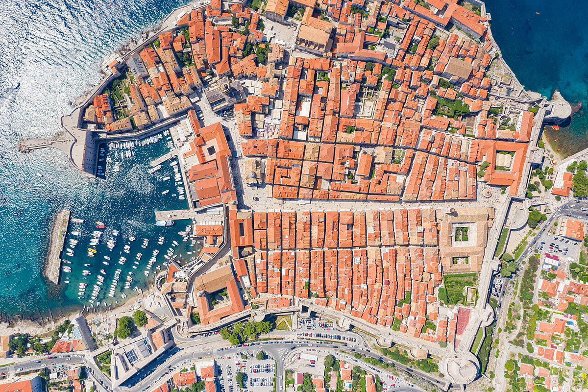 Top-Down-Blick auf die Altstadt von Dubrovnik, Kroatien, Dubrovnik, Croatia, 2019