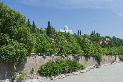 Kutaisi, Rzeka Rioni widziana z Mostu Łańcuchowego, Kutaisi, 2014