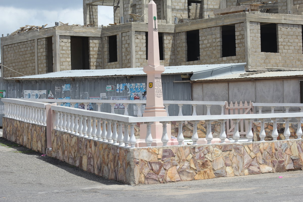 Monument in rememberance of officers of the Gold Coast Forces and Royal West African Frontier Forces 02, Cape Coast, Ghana, 2015
