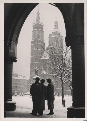 EU: Kraków. Kościół Mariacki w zimie (1939), Kraków, Poland, 1939