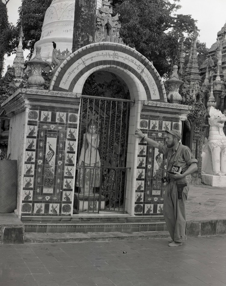 Shwedagon Pagoda (BOND 0271), Yangon, Myanmar, 1945