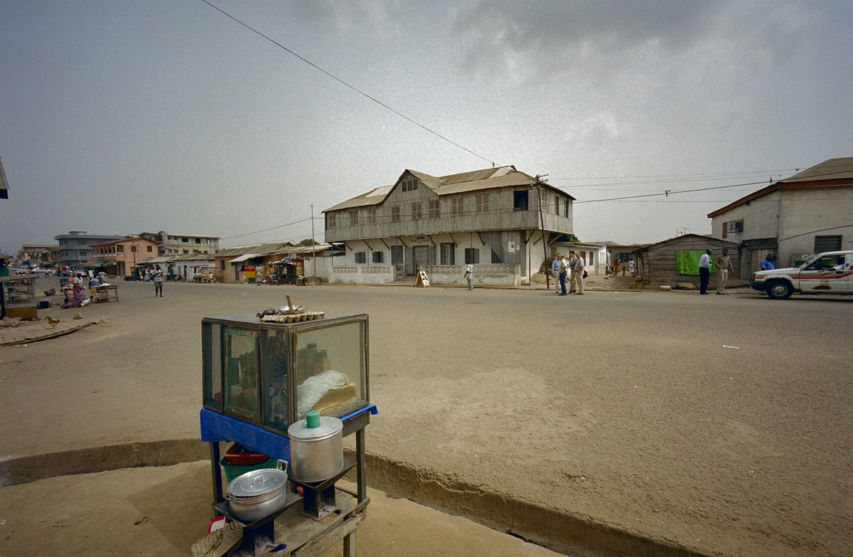 Overzicht binnenplaats - Accra - - RCE, Accra, Ghana, 2000