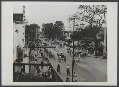 EU: Djokjakarta. Jalan Malioboro, de belangrijkste winkelstraat (1948), Yogyakarta, 1948