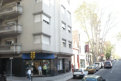Calle Colonia, Montevideo, 2011