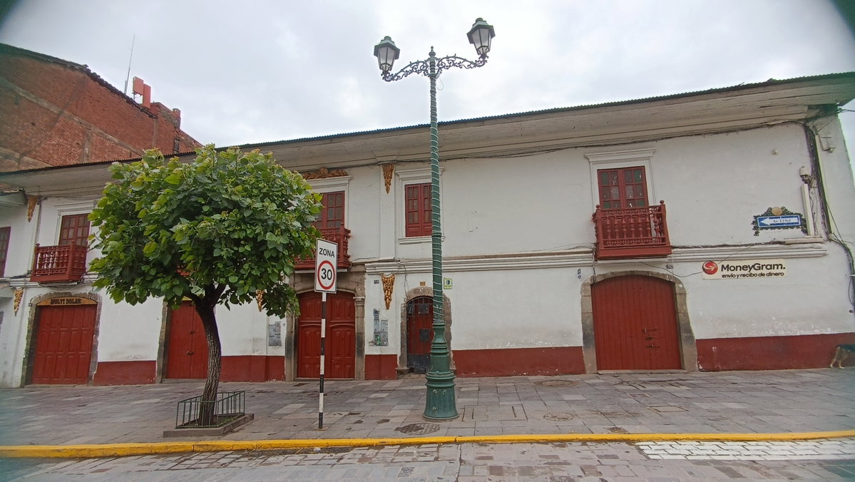 Casa Ladron de Guevara (fachada 1), Núcleo Histórico, Cusco, Peru, 2023