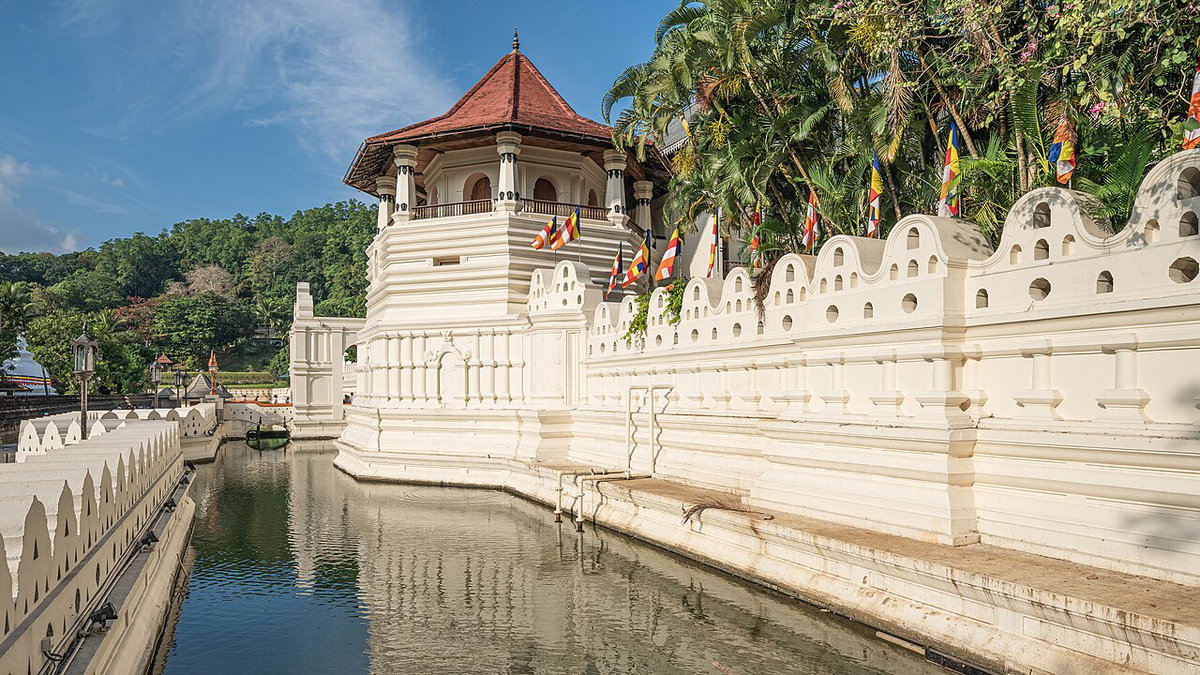 SL Kandy Sacred Tooth Temple, Kandy, Sri Lanka, 2020
