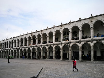 Arcades de la Plaza de Armas d'Arequipa02, Arequipa, 2017
