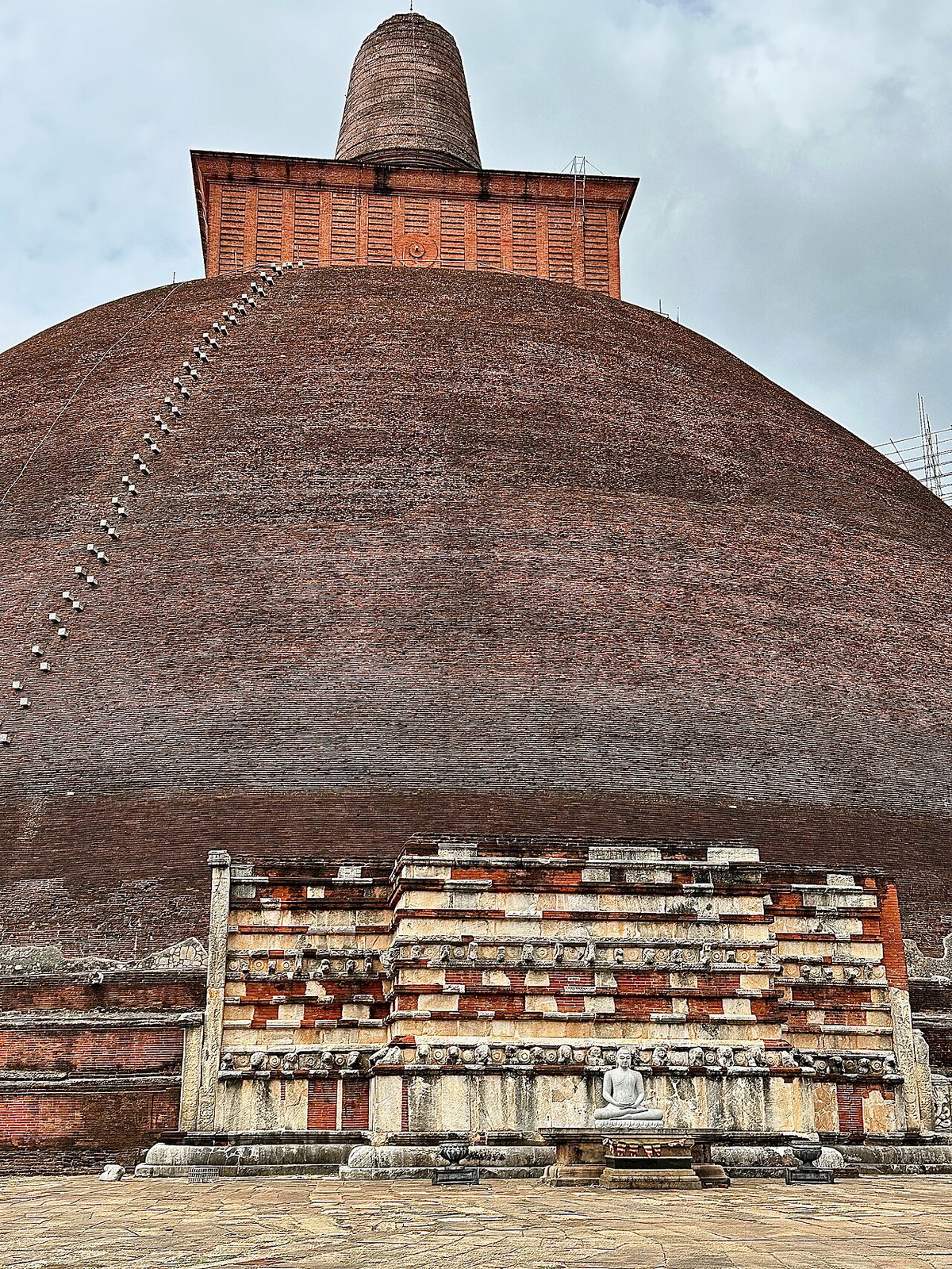 Dàgoba Abhayagiri, Anuradhapura, Sri Lanka, 2023