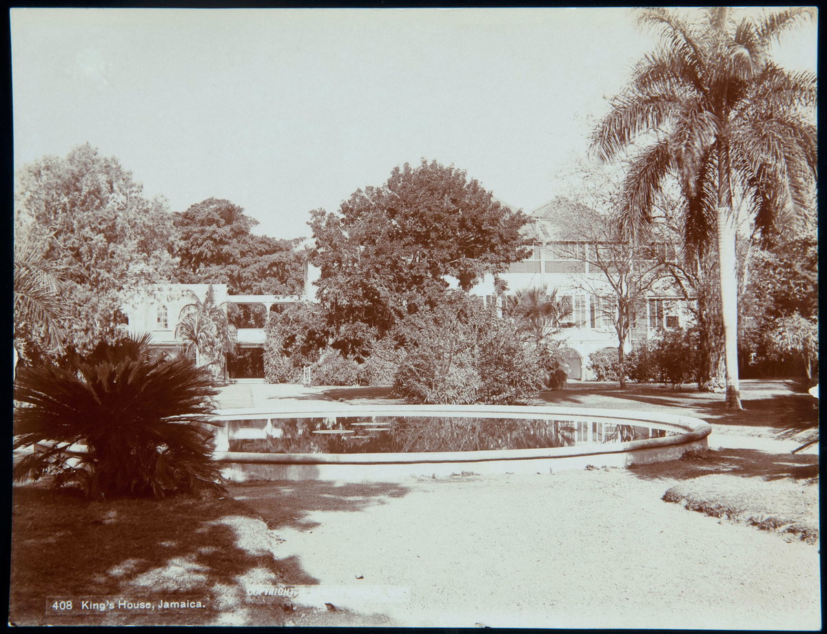 Collectie Nationaal Museum van Wereldculturen TM- The Old Assembly Rooms, Spanish Town Jamaica fotograaf niet bekend, Spanish Town, Jamaica, 1905