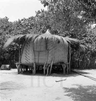 EU: Guiné-Bissau, granary storage building (1957) I, Bissau, 1957