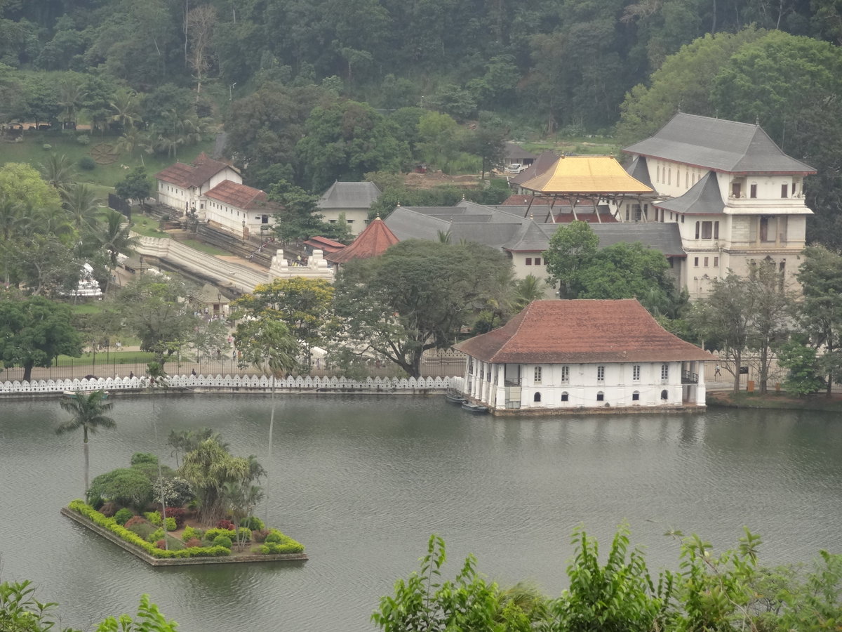 Bogambara Lake 05, Kandy, Sri Lanka, 2013