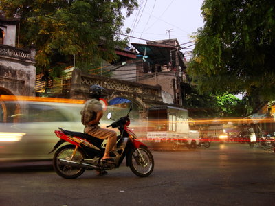 Đông-Hoa Gate, Hanoi — photos through time