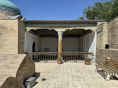 Dahmai Shohon maqbarasi ayvoni, Kokand, 2024