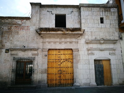 Façana d'Edifici del carrer San Francisco d'Arequipa, Arequipa, 2017