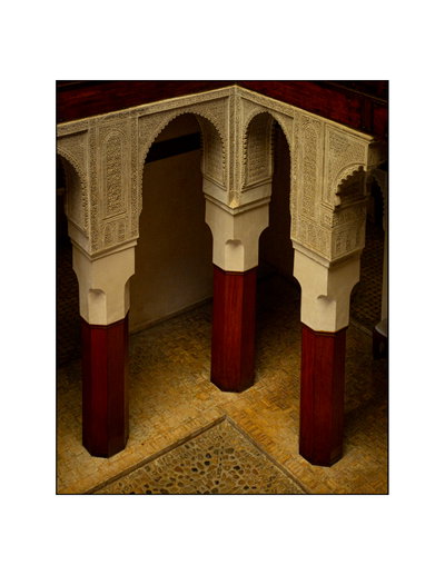 Red columns, Fes — photos through time