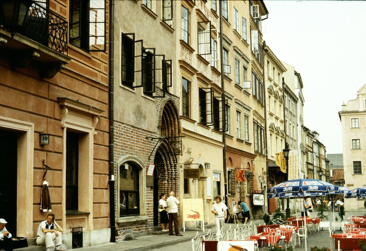 Warsaw, the Old Town Market Square, southwest side, Warsaw, Poland, 1990