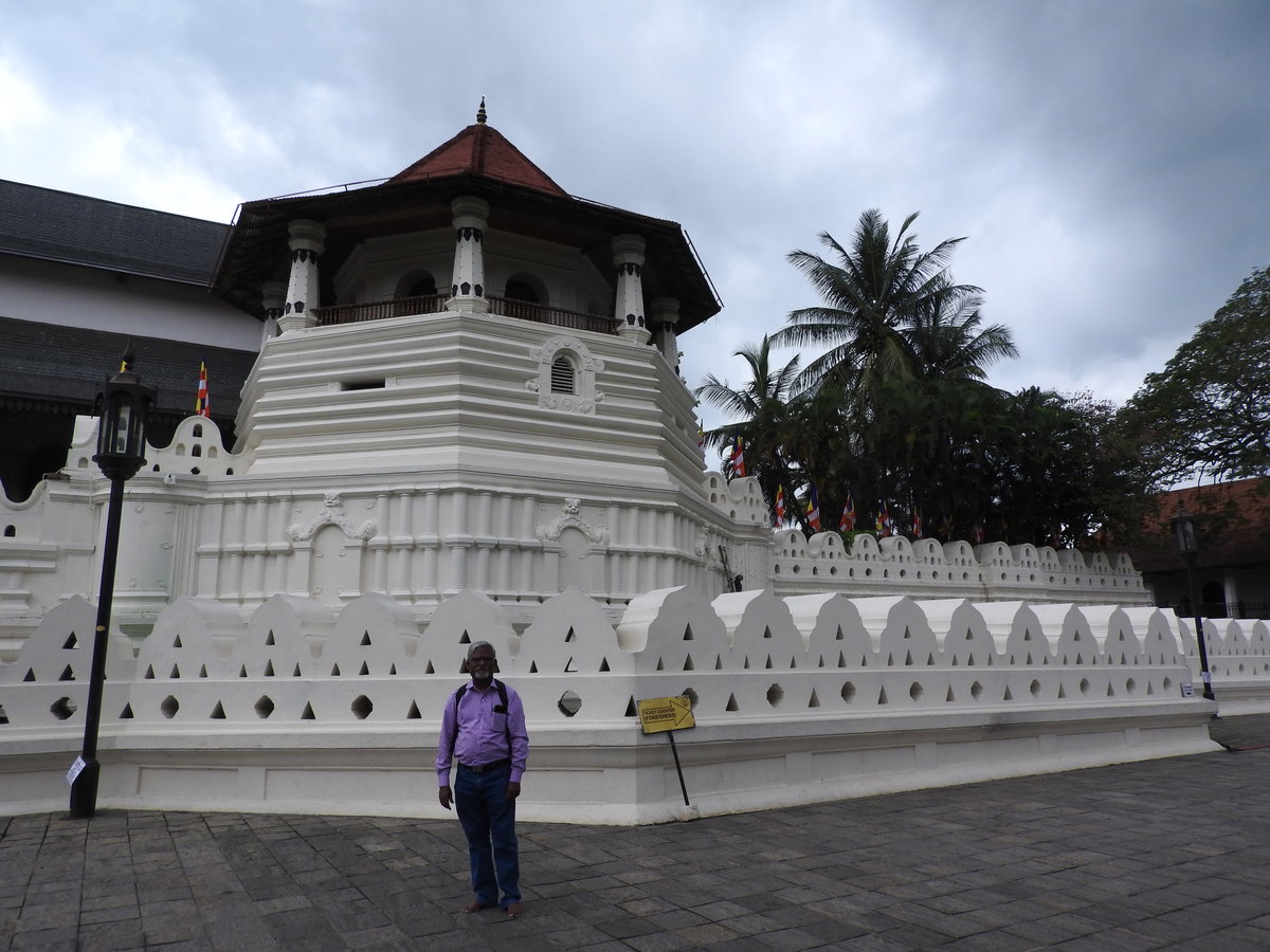 Sri Dalada Maligawa-33-kandy-Sri Lanka, Kandy, Sri Lanka, 2019