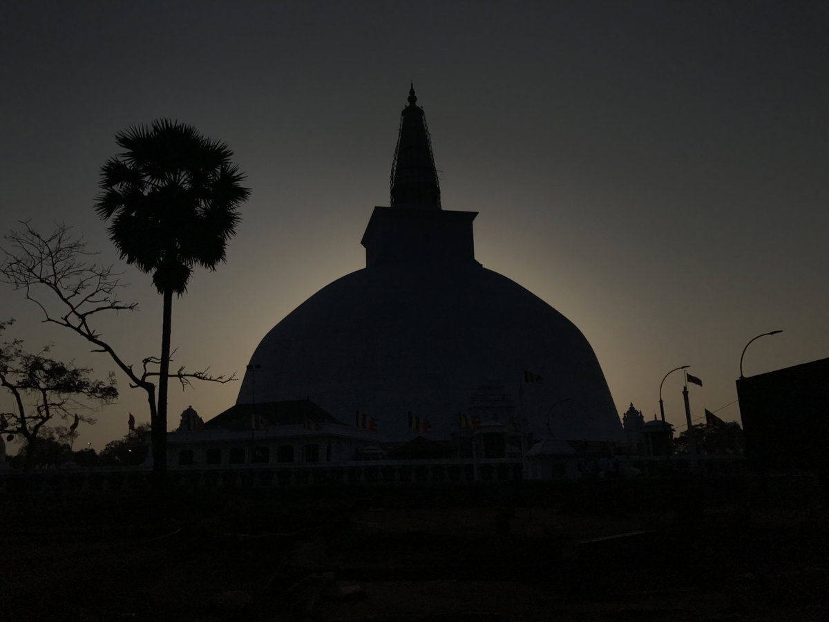 Ruwanmali saya, Anuradhapura, Sri Lanka, 2017