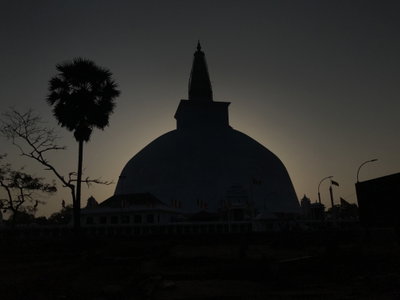 Ruwanmali saya, Anuradhapura, 2017