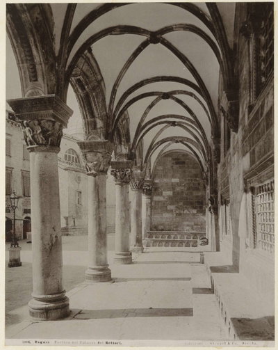 EU: Zuilengang van het Paleis van de Rector te Dubrovnik (1900), Dubrovnik, 1900