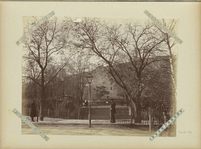 EU: Park, vermoedelijk in Tiflis (1895), Tbilisi, 1895